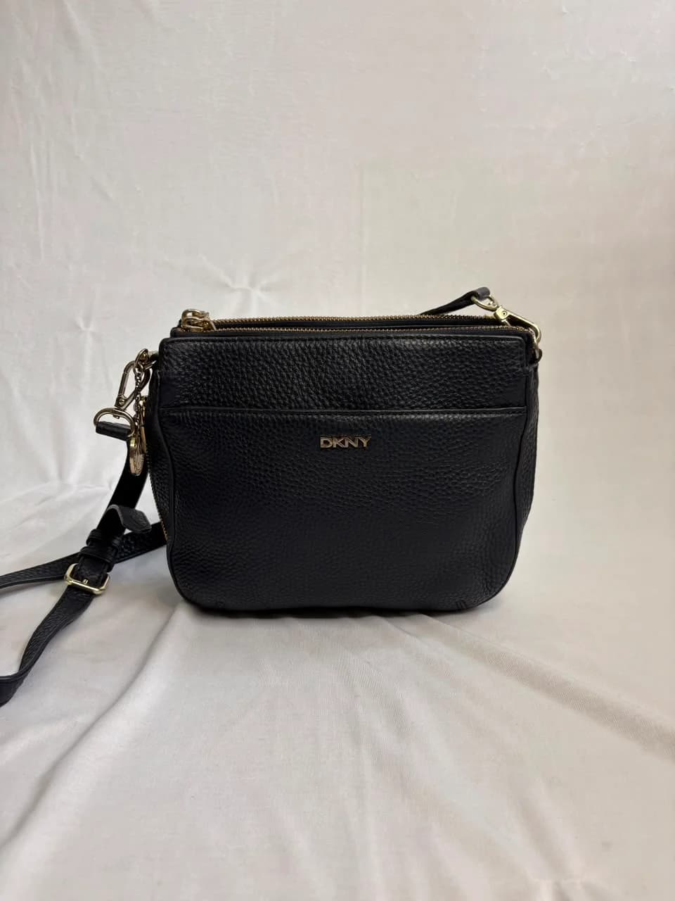 DKNY